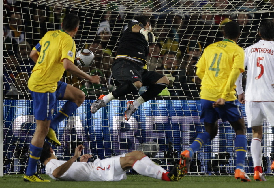 PG电子游戏-关于队员破门得分，帮助球队赢得比赛的信息