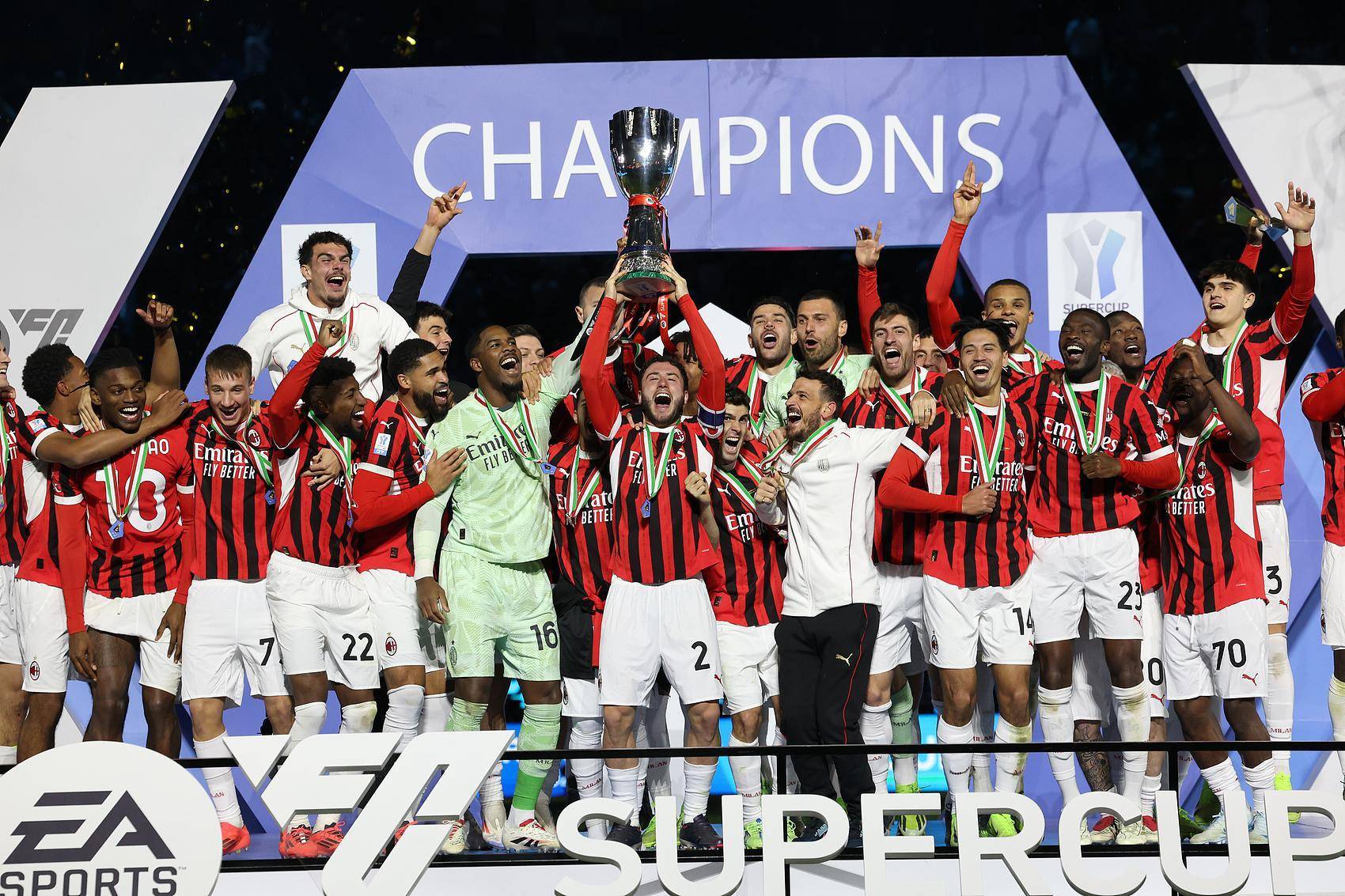 AC米兰全队状态回暖，连续胜利！