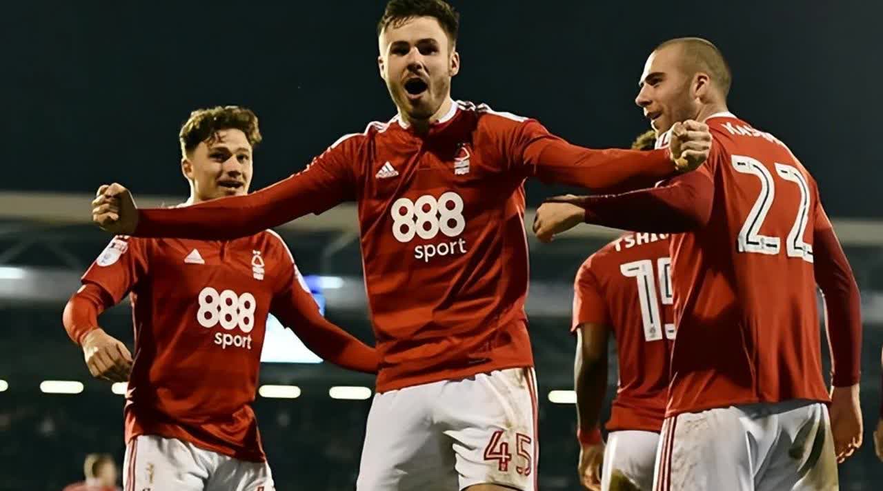 奥地利队战胜诺德队，士气高昂