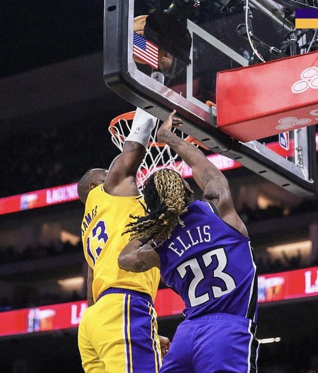 尼姆客场轻取对手，取得关键三分