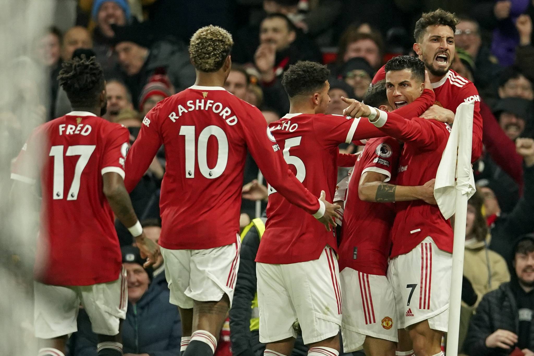 佛罗伦萨主场击败对手，积分提升