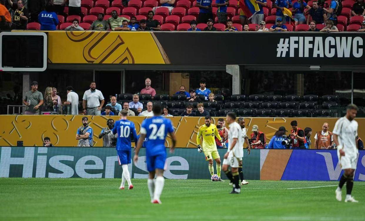 西汉姆联连胜中超，英超前八望眼欲穿的简单介绍