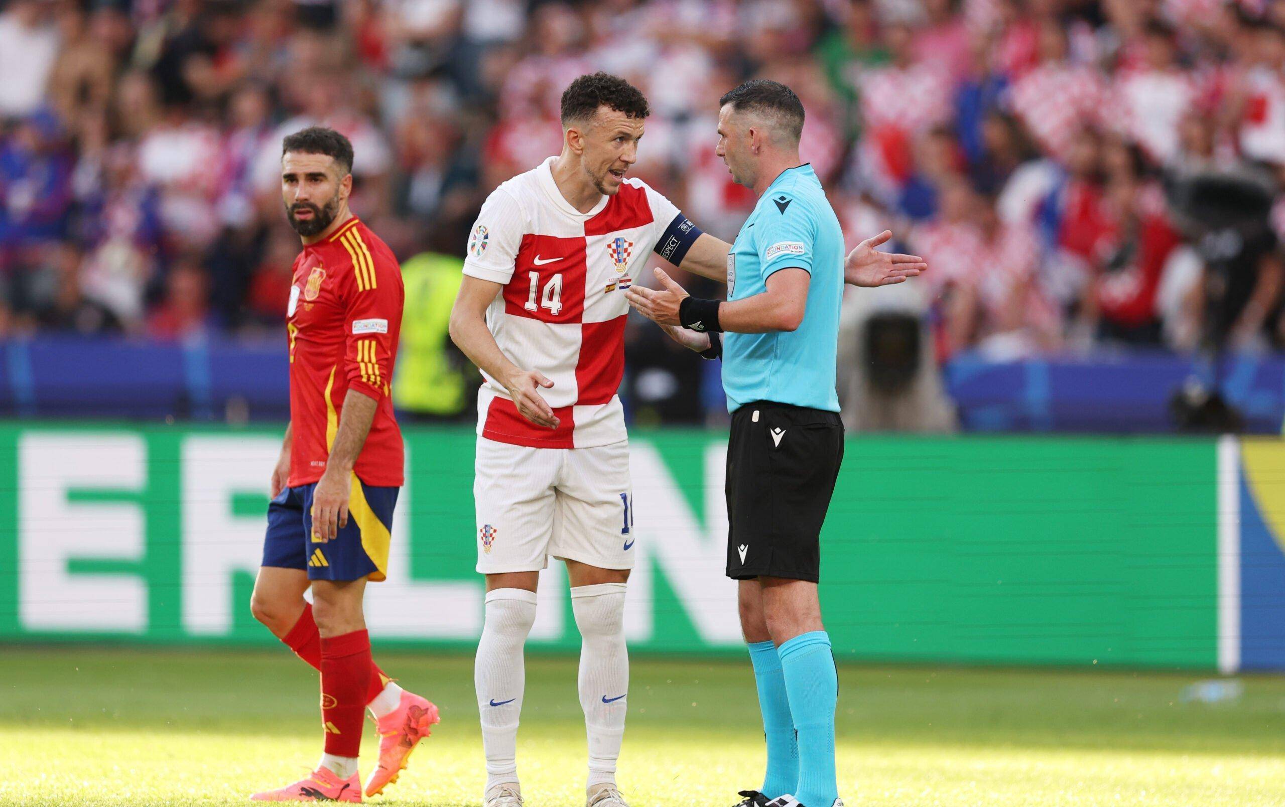 克罗地亚队客场遭遇压力，争取晋级机会的简单介绍