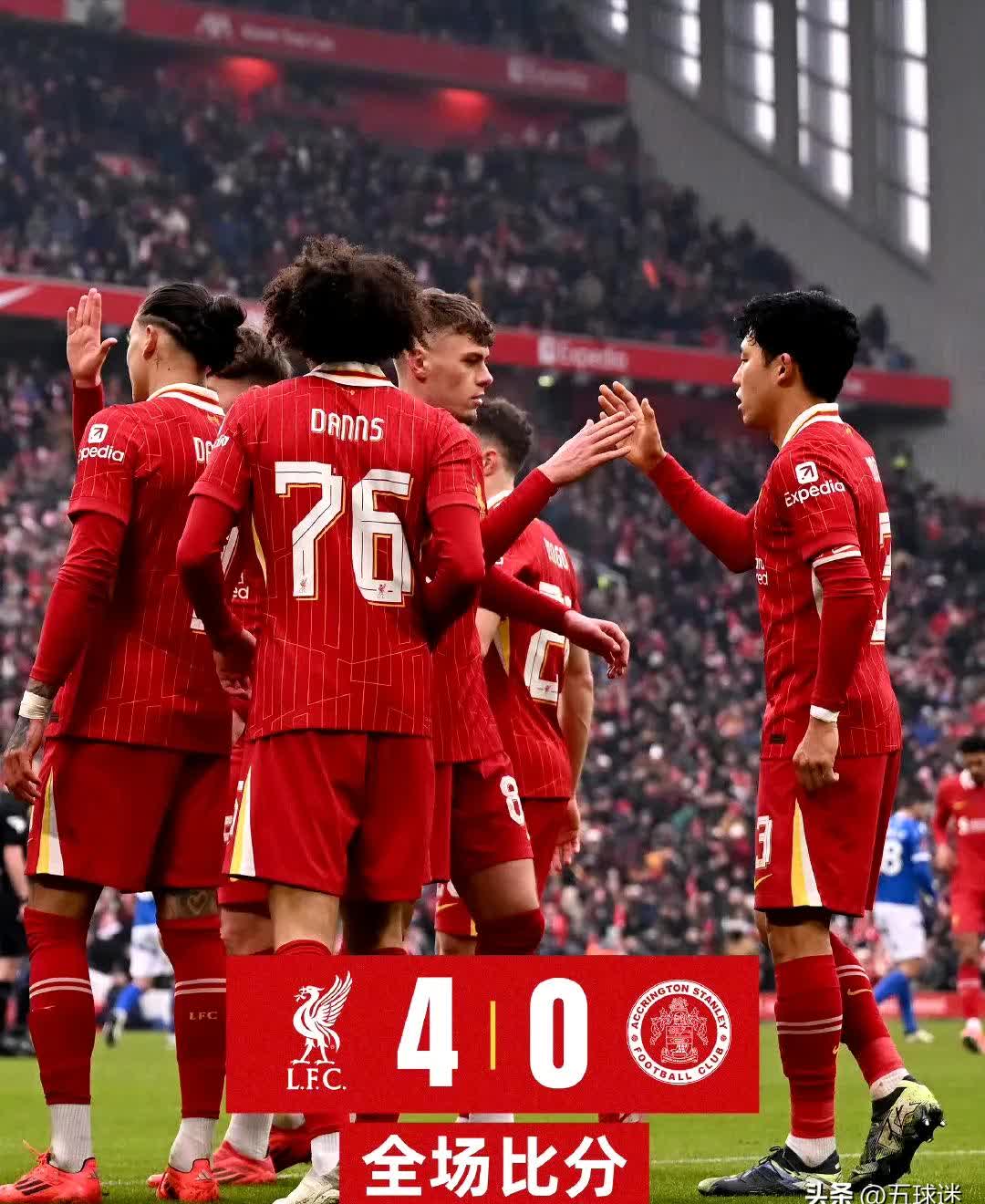 球员发挥出色，带领球队顺利赢得比赛