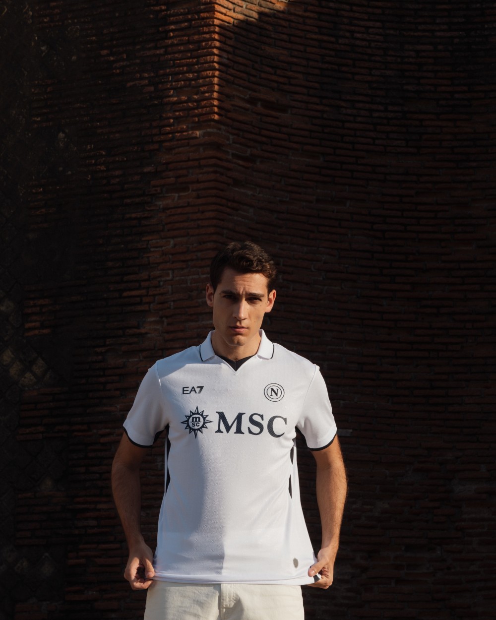 那不勒斯客场险胜兹沃勒，稳固战绩前列