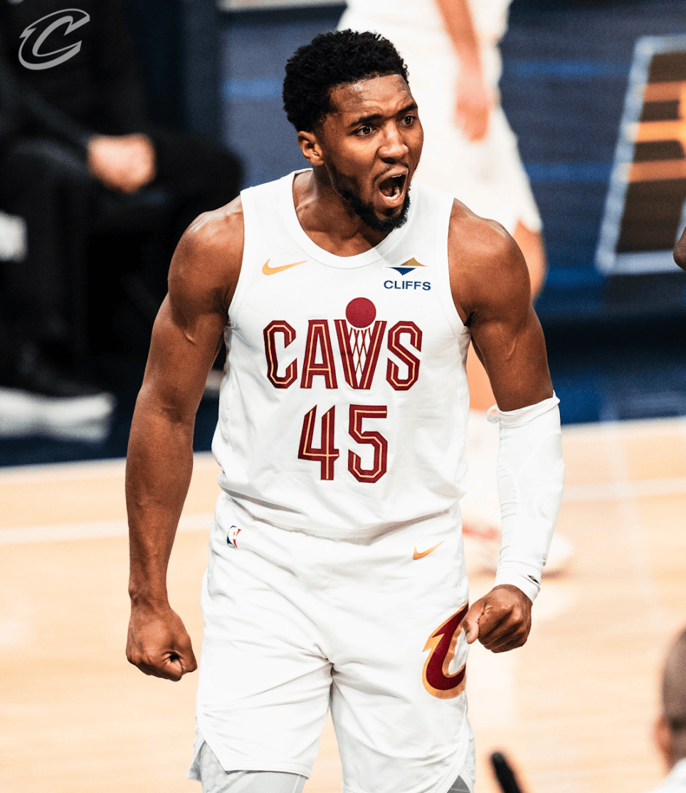 米切尔砍下40分带领爵士逆转开拓者