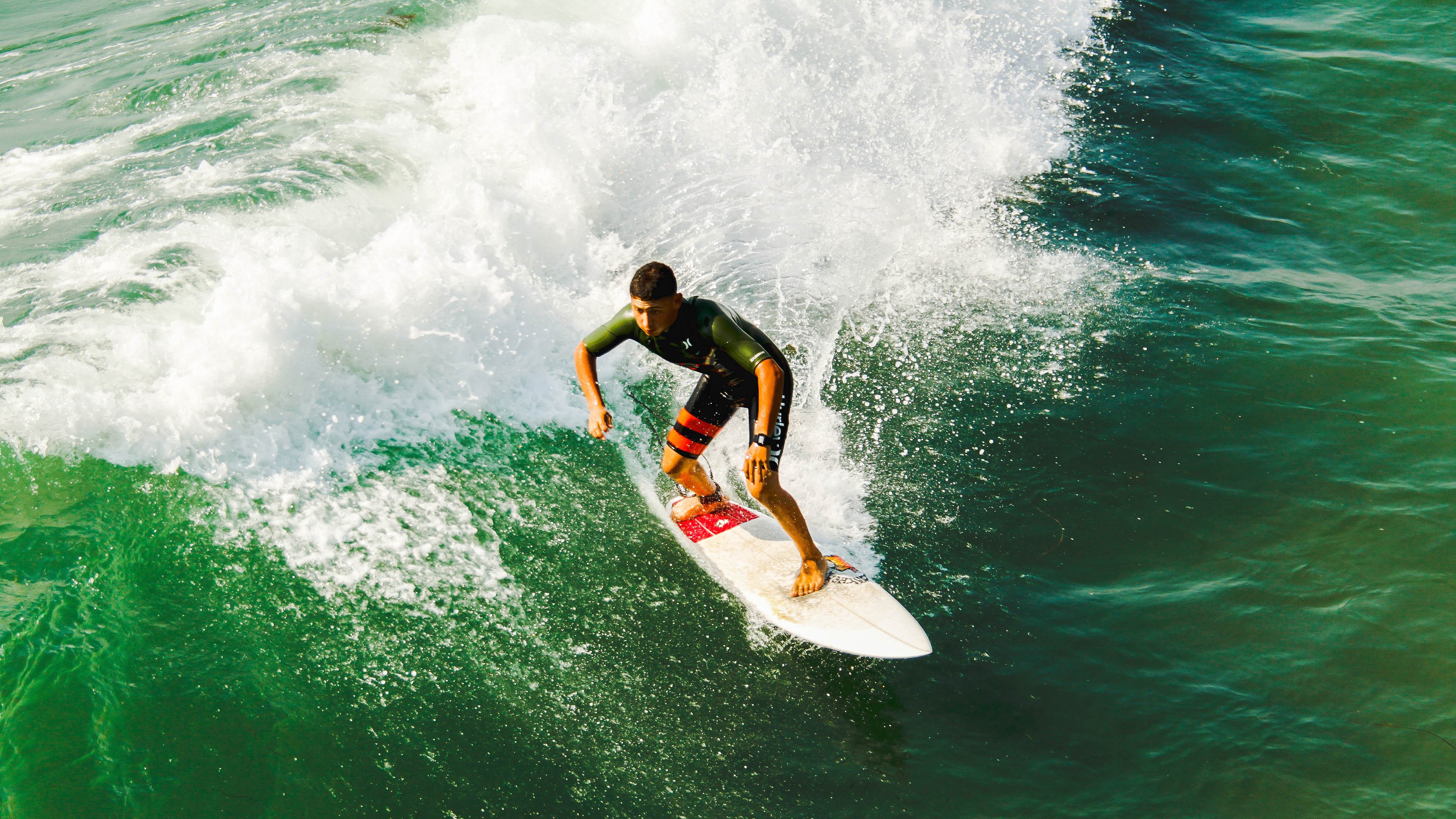 PG中国官网-瑞士的团队童话与C罗的个人神话，足球世界中两种不同的伟大