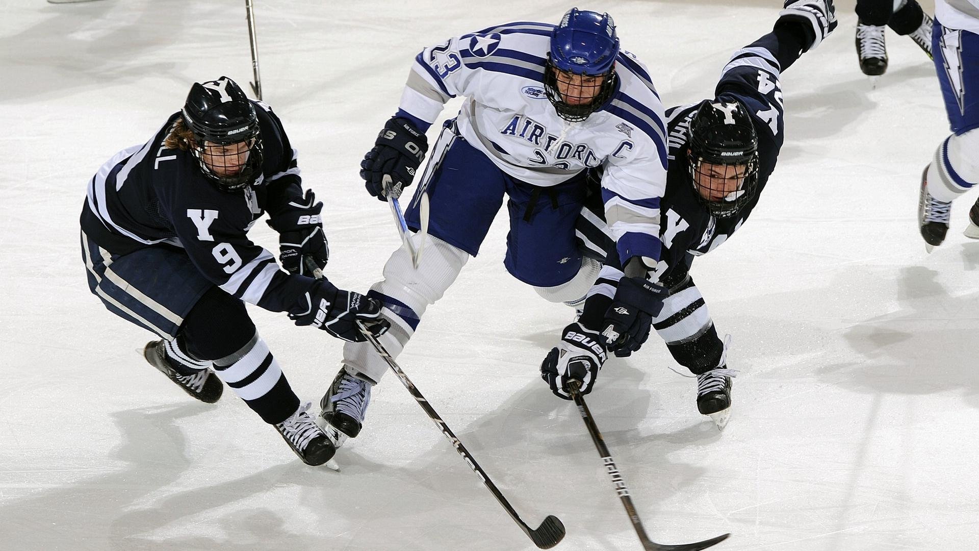 绿茵场的弧线，当足球遭遇乒乓，张继科跨界制胜