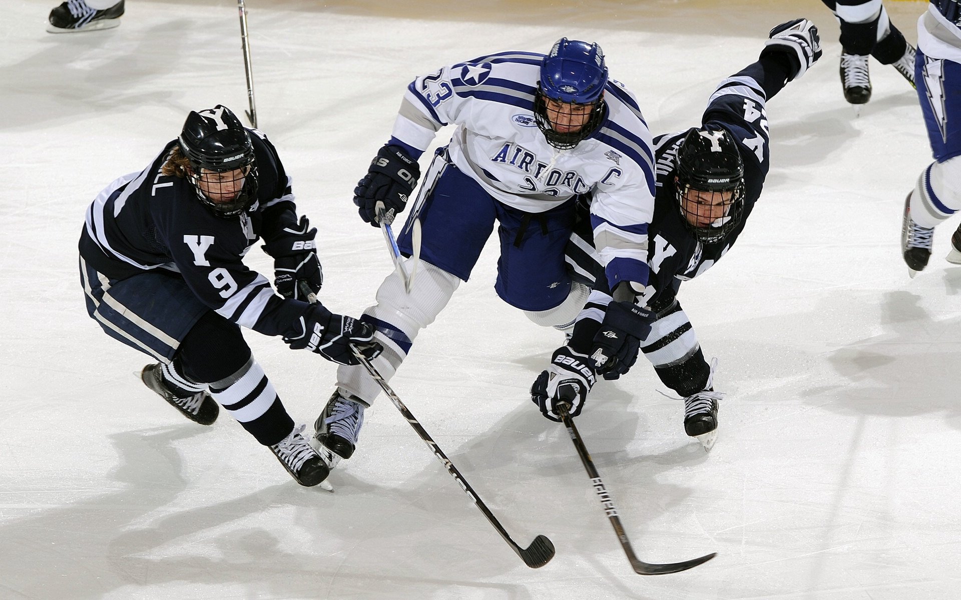 微弱优势与绝对统治，羽毛球赛场的双重变奏背后